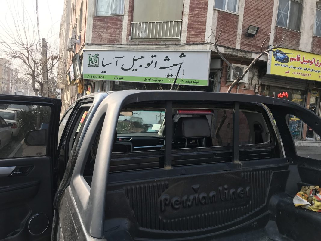 شیشه عقب جک کی ام سی تی 8